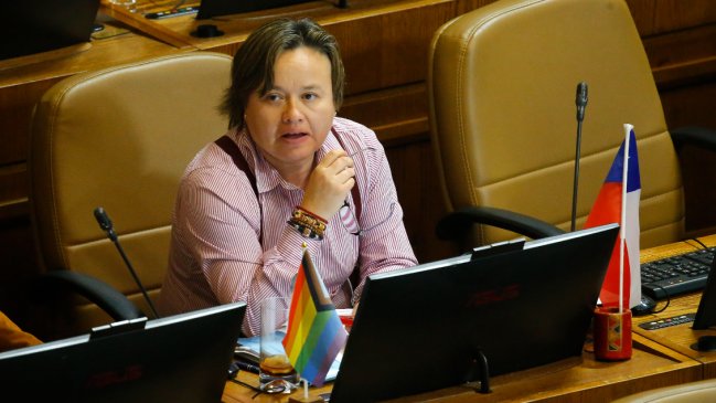 Diputada Riquelme renunció al Frente Amplio tras denuncia por abuso sexual