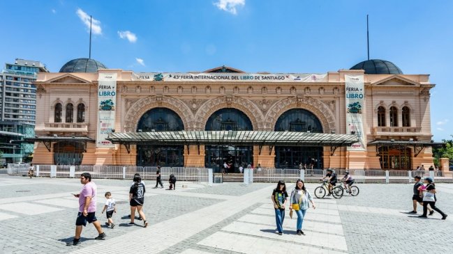 Libros y folclor teatralizado destacan en la agenda de la Filsa 2024