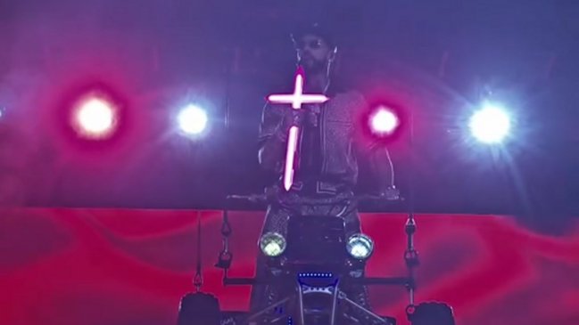 Nuevamente show de Anuel AA tuvo un largo atraso