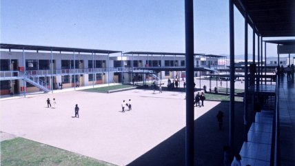   Turba saqueó colegio en Maipú 