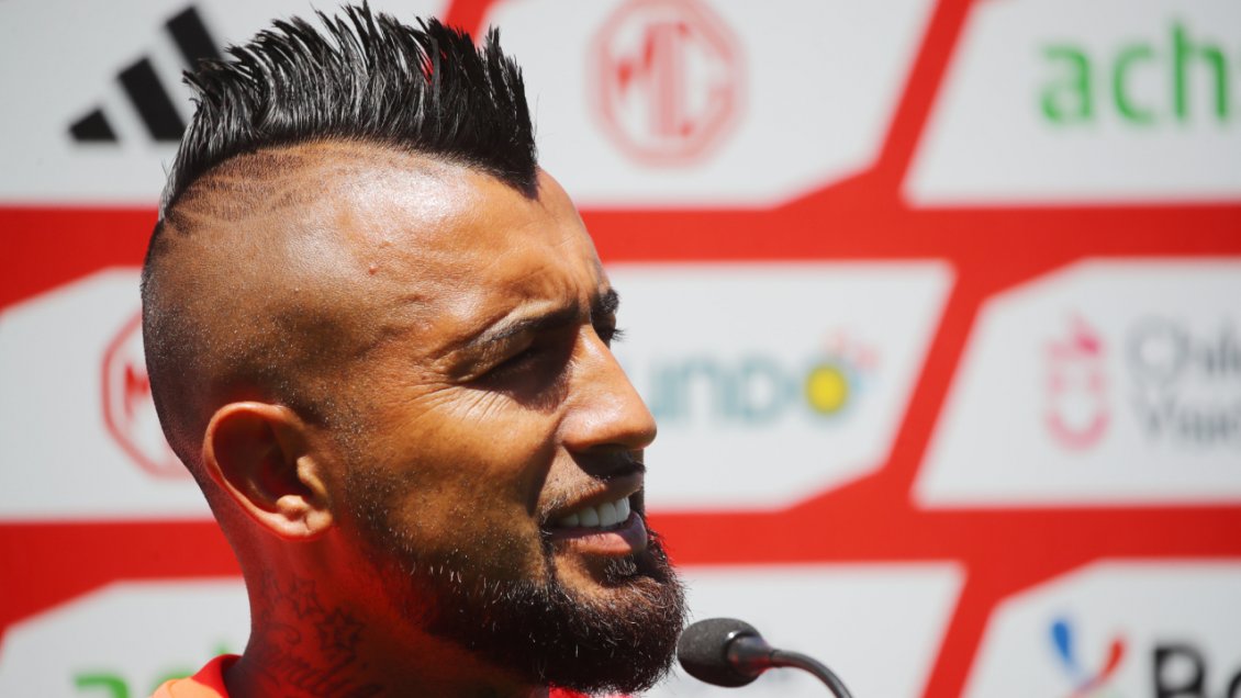 Vidal defendió uso de las redes sociales: Sirve para ir poniendo la piel más dura a las críticas