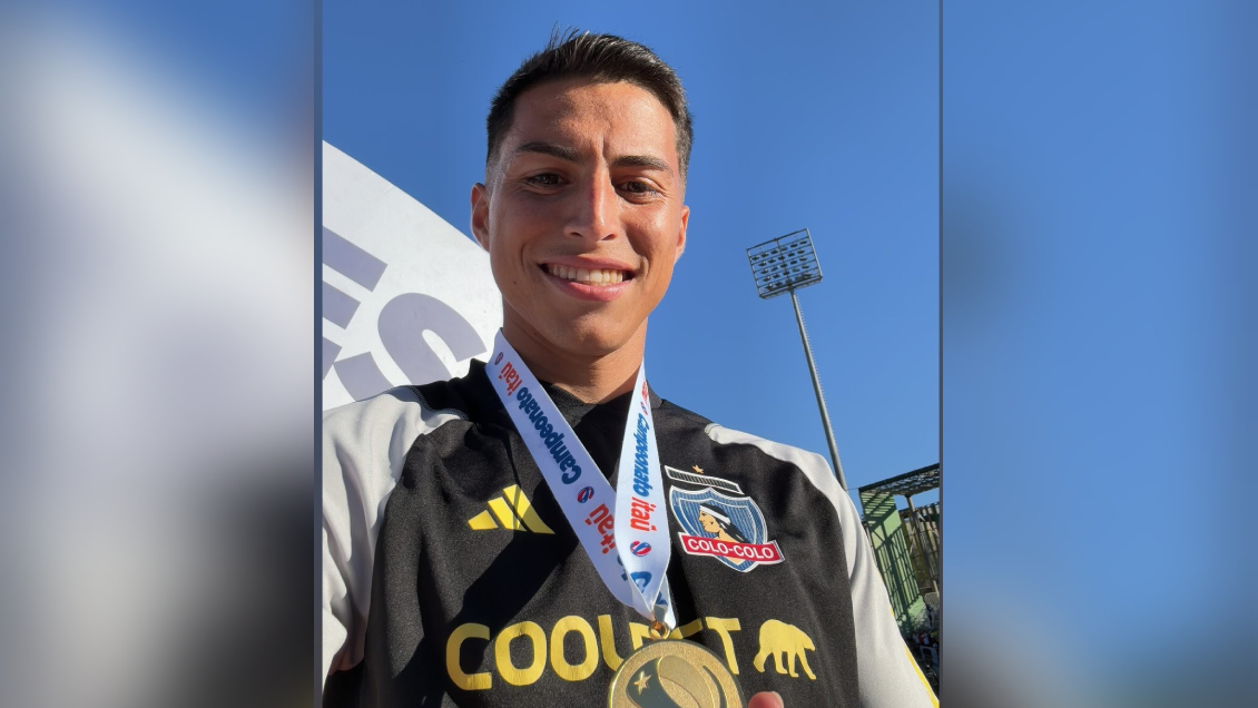 La gran jugada de Jonathan Villagra: Ganó dos títulos con Colo Colo sin sumar minutos