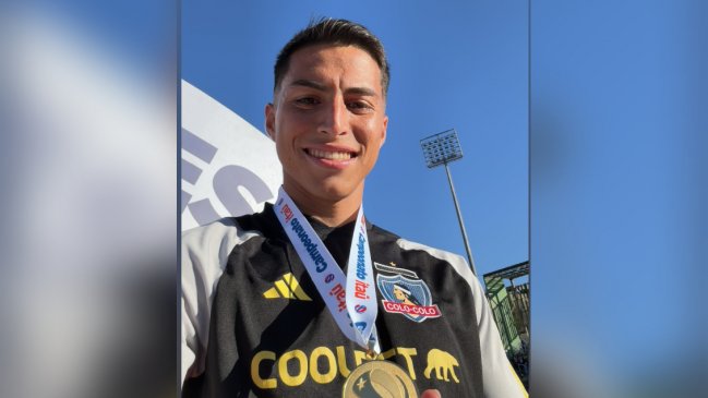 La gran jugada de Jonathan Villagra: Ganó dos títulos con Colo Colo sin sumar minutos