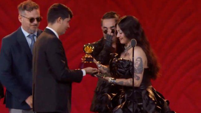 Mon Laferte gana el Latin Grammy a Mejor Álbum Alternativo