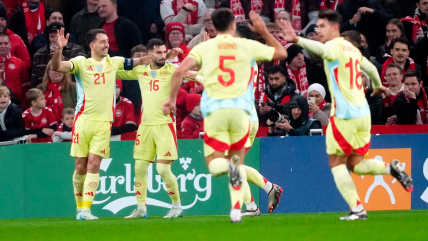   España venció a Dinamarca y aseguró el primer puesto de su grupo en la Nations League 