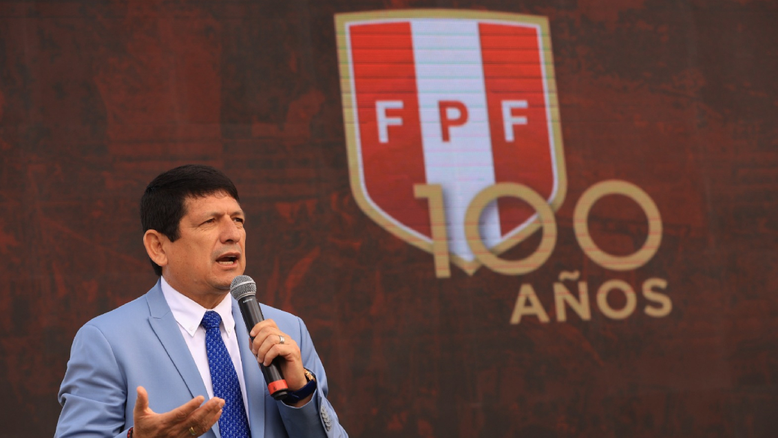 Fiscalía pide tres años de prisión preventiva para presidente de la Federación Peruana de Fútbol