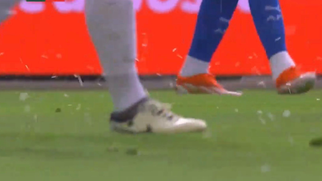 [VIDEO] Con granizos terminó el primer tiempo entre Bolivia y Paraguay