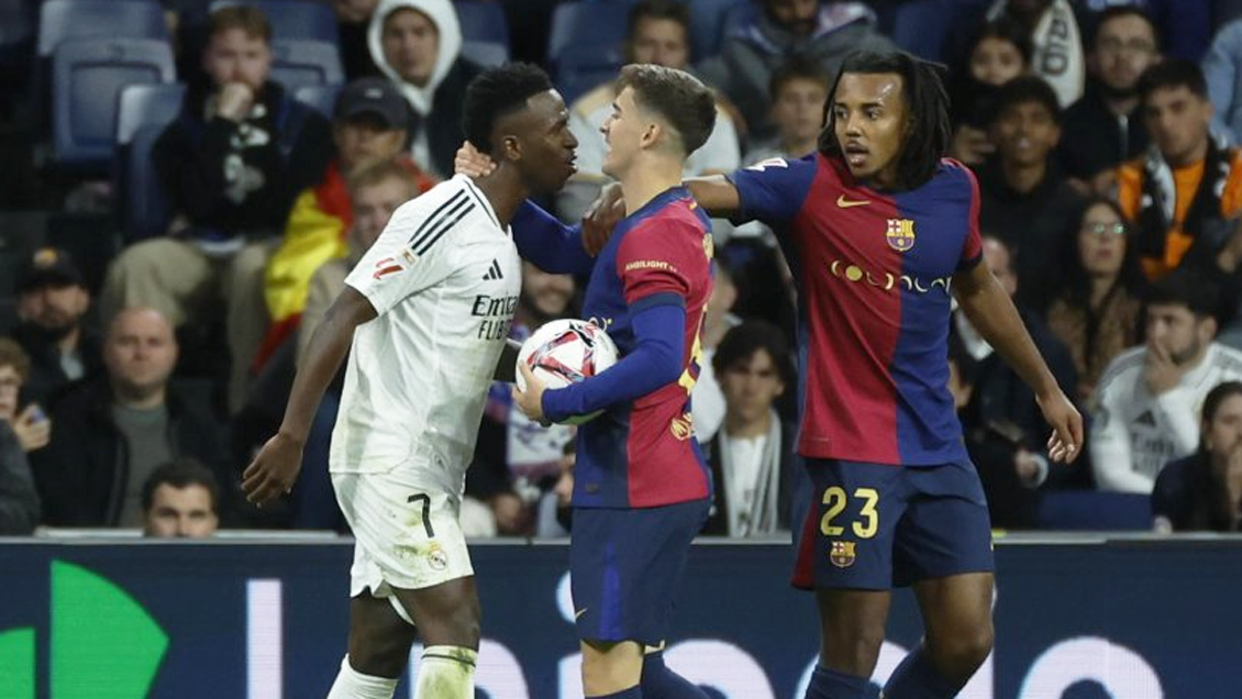 Tres personas fueron detenidas por insultos racistas contra jugadores de FC Barcelona