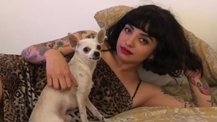   Mon Laferte lamentó la muerte de su mascota: 