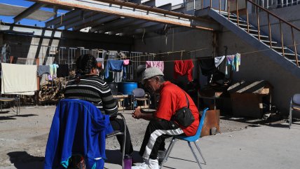  Migrantes en la frontera de México luchan contrarreloj por conseguir asilo en EE.UU.  