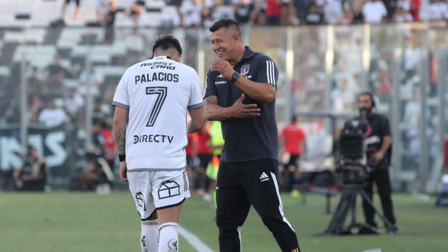 Almirón y el futuro de Palacios: No se va a ir de Colo Colo, él sabe que lo quiero