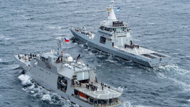 Delegaciones de Chile y Argentina surcaron el Beagle a 40 años del Tratado de Paz