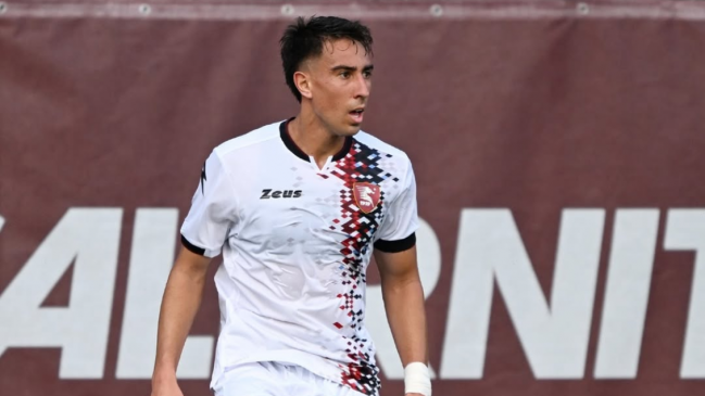 Salernitana pidió arbitraje legal para rescindir el contrato de Diego Valencia