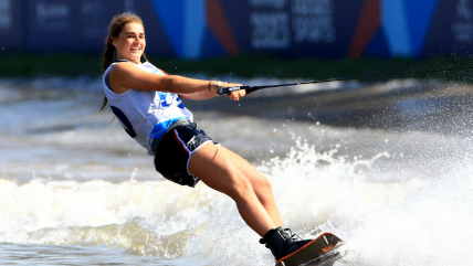   Ignacia Holscher sostuvo su lugar como número 1 del mundo en wakeboard 