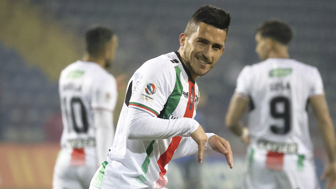 Bryan Carrasco renovó su vínculo con Palestino para la temporada 2025