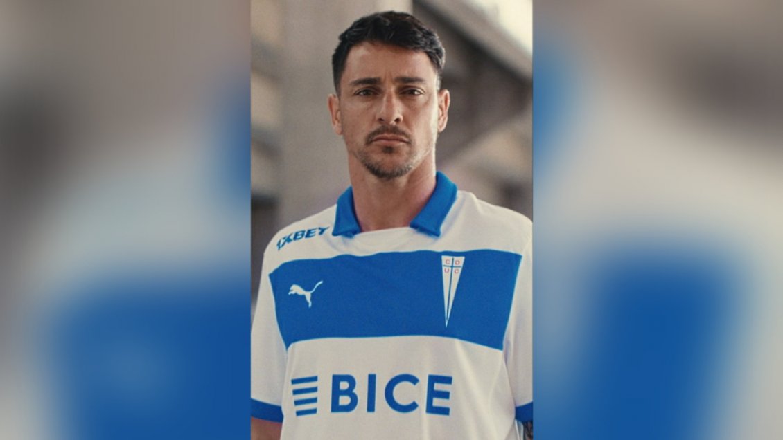 Universidad Católica presentó camiseta con diseño 