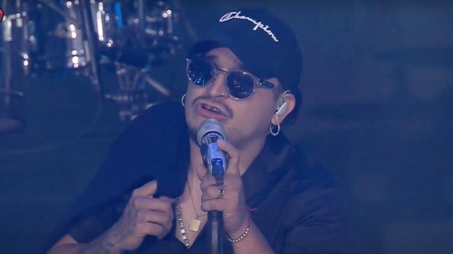 Santaferia hizo notable tributo a Jorge González con 