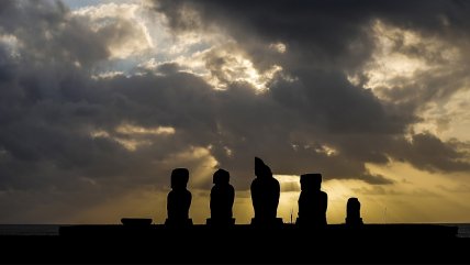   Gobierno restituyó terrenos a familia rapa nui tras años de conflicto por zona de aeropuerto 