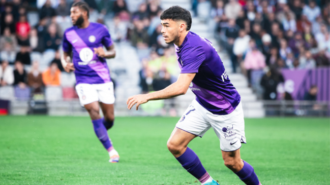 Gabriel Suazo fue titular en dura caída de Toulouse ante Monaco