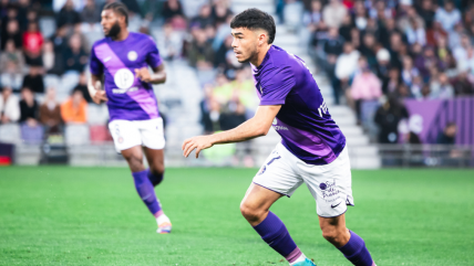   Gabriel Suazo fue titular en dura caída de Toulouse ante Monaco 