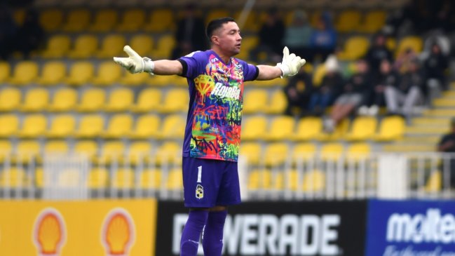 Miguel Pinto en la hora de su retiro: Claudio Bravo nos sacó mucha ventaja