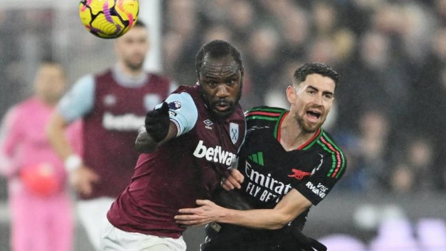 West Ham considera extensión de contrato para el lesionado Michail Antonio