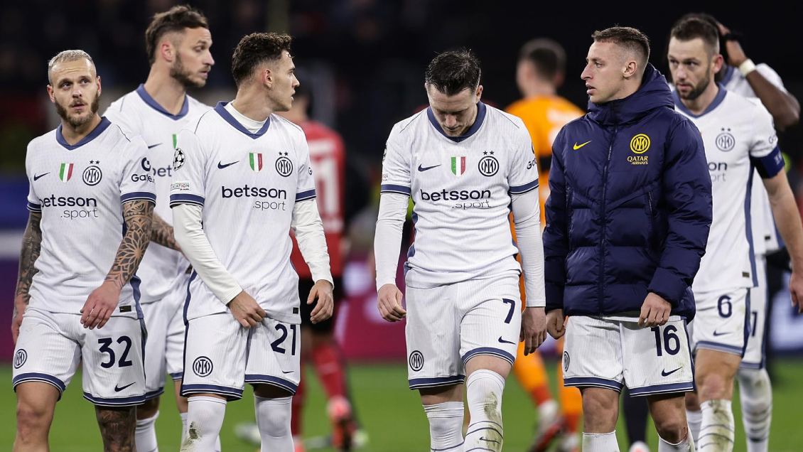 Inter de Milán pasó la noche en Colonia por una avería en el avión