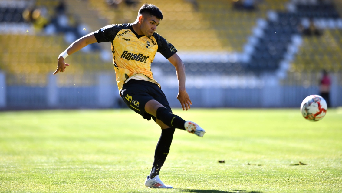 Universidad Católica aseguró el fichaje de Dylan Escobar