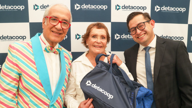 La nadadora Eliana Bush recibió importante patrocinio para 2025