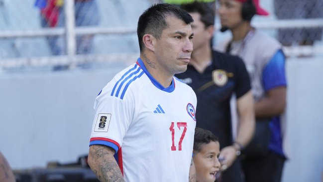 Gary Medel apoyó a La Roja Sub 20 en el amistoso con Qatar en España