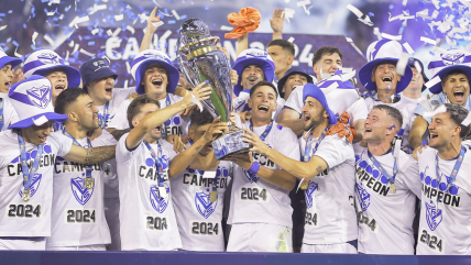   Vélez cortó una sequía de once años sin títulos y festejó en el Estadio 