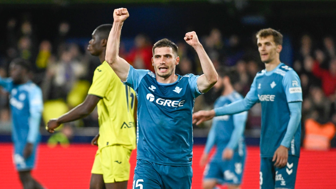 Prensa española dejó atrás las críticas y alabó a Pellegrini tras victoria de Betis