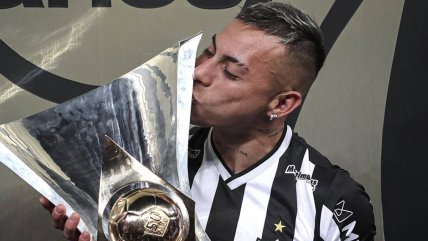   Atlético Mineiro oficializó fin del contrato de Eduardo Vargas 