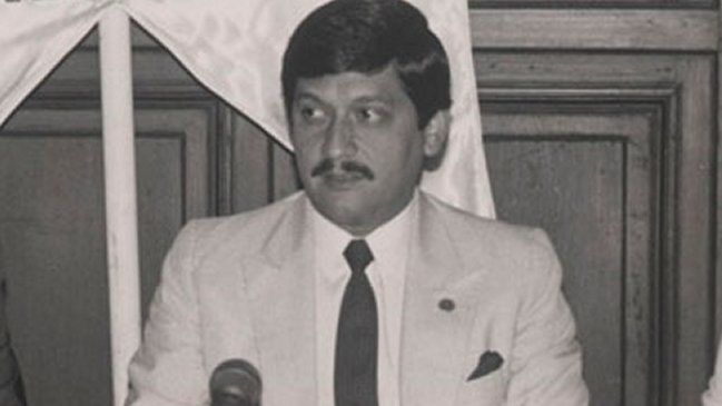 Casi ciego, Álvaro Corbalán grababa canciones y las vendía en Punta Peuco