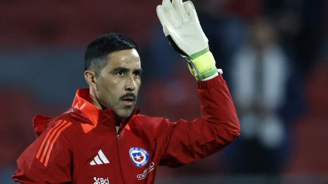 Claudio Bravo rechazó oferta de Blanco y Negro para volver a Colo Colo