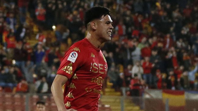 Gabriel Norambuena renovó por tres temporadas con Unión Española