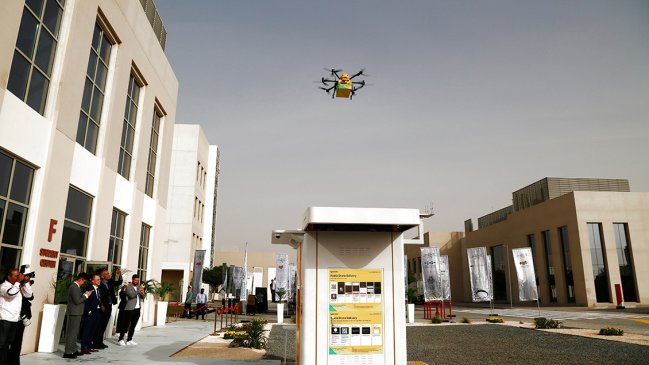 Servicios chinos de entrega con drones entran en mercado extranjero