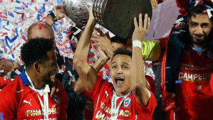   Alexis Sánchez recordó título de 2015 y se lo dedicó a su madre 