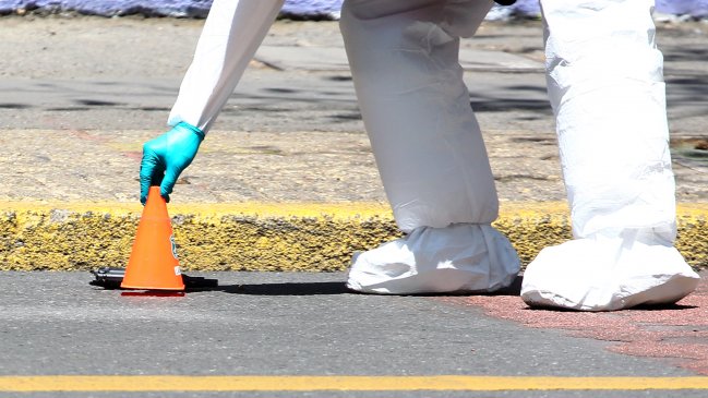Falsos vendedores balearon a trabajador y le robaron dinero en Estación Central