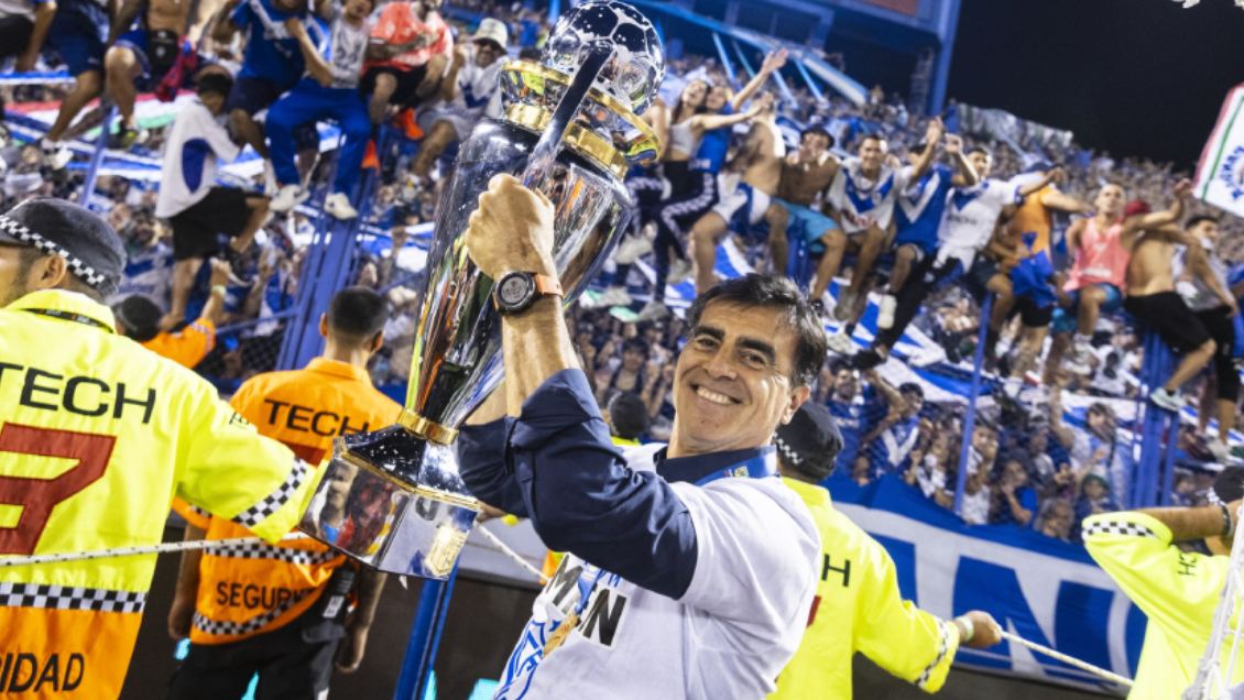 Gustavo Quinteros dejará Vélez Sarsfield, según la prensa argentina