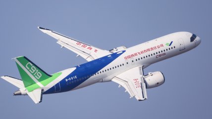   Primer avión de pasajeros chino comenzará vuelos regulares entre Shanghai y Hong Kong 