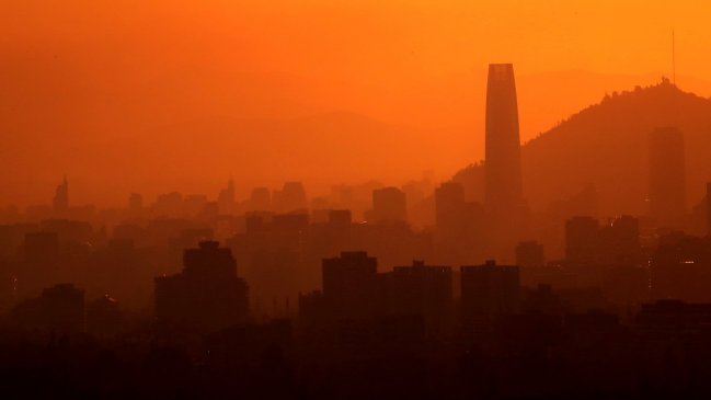 Hombre fue detenido por incendio que la semana pasada ahumó a todo Santiago