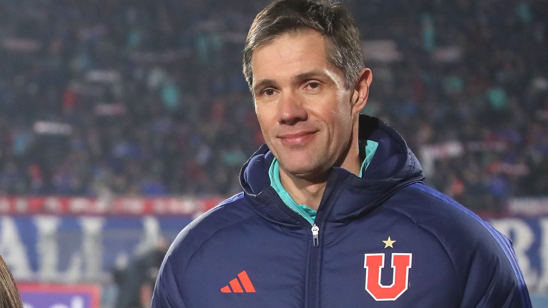 Clark y el control de Azul Azul: La situación financiera de la U es buena y sana