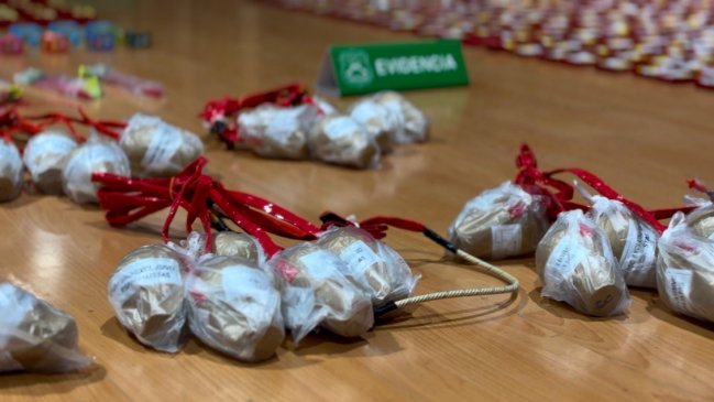 Más de 15 mil fuegos artificiales decomisados en masiva operación en la Región Metropolitana