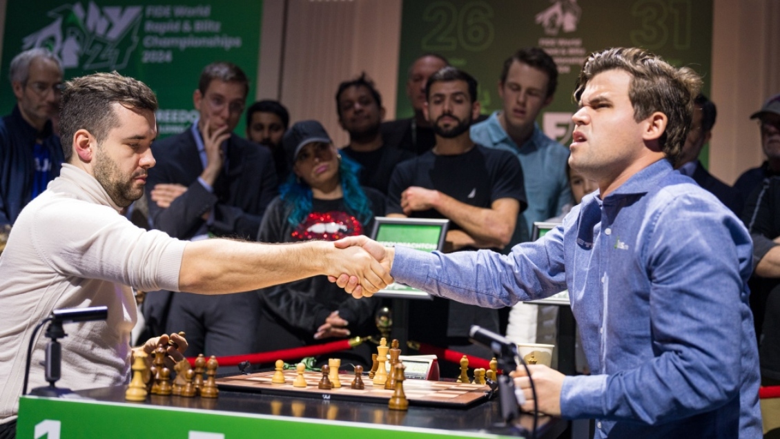 Carlsen y Nepomniachtchi acordaron compartir el título mundial de partidas rápidas