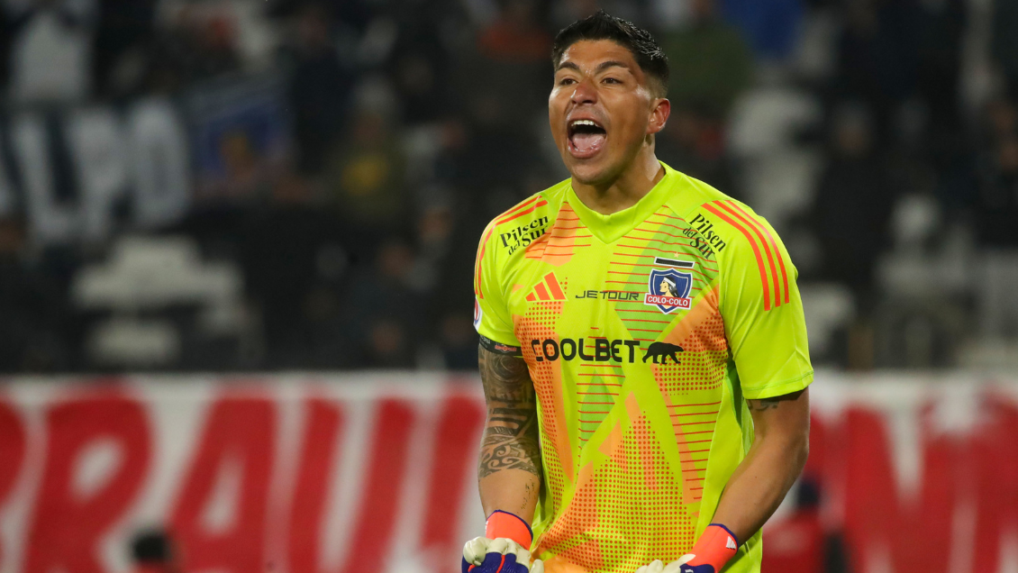 Brayan Cortés deseó feliz año nuevo a sus seguidores con guiño a Colo Colo