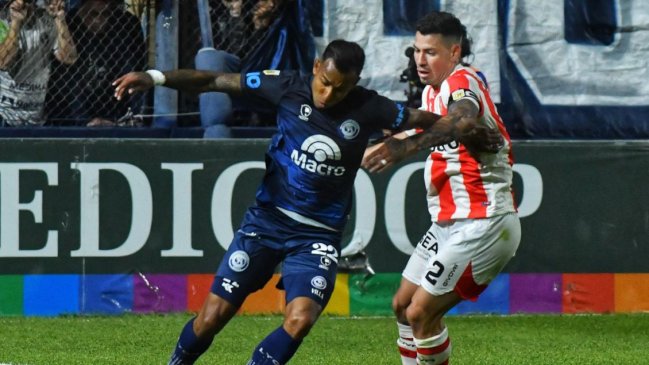 Jorge Almirón por opción de Sebastián Villa: Tiene ganas de venir