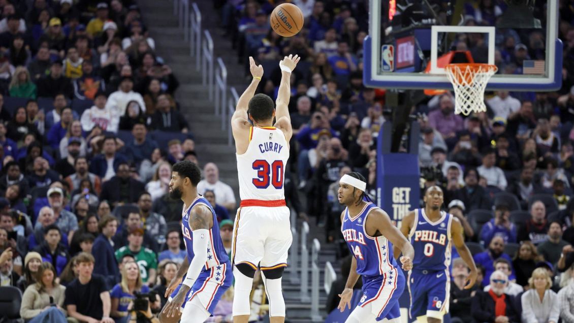 Stephen Curry comandó arrolladora victoria de Golden State sobre Philadelphia