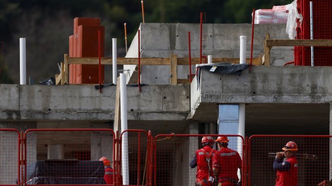 Sube casi 10 mil pesos: Inflación de diciembre fijó el nuevo sueldo mínimo