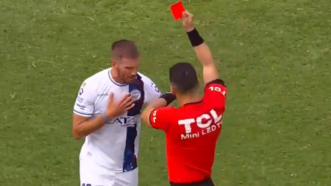 [VIDEO] Godoy Cruz sufrió la expulsión de un jugador en el primer tiempo ante U. de Chile